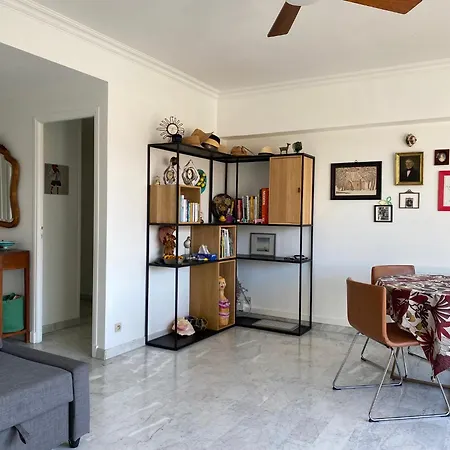 Apartament Trois Pieces Avec Terrasse
