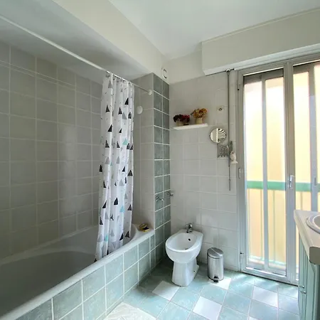 Trois Pieces Avec Terrasse