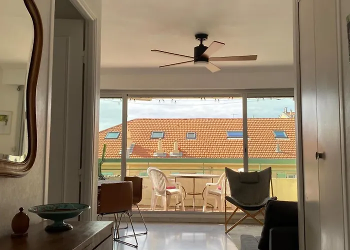 Trois Pieces Avec Terrasse Daire *